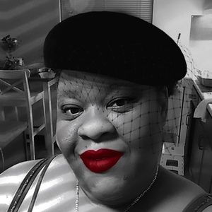 Meet your Posher, Nelly